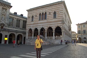 luciano_chinese_loggia